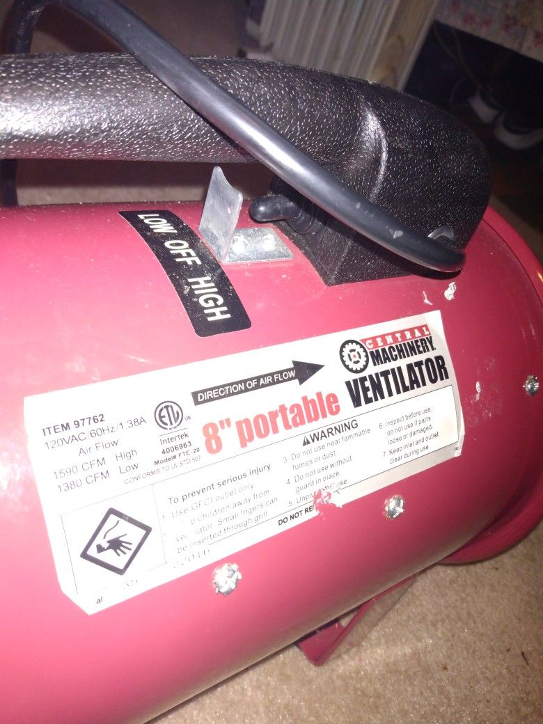 Central Machinery 8" Portable Ventilator