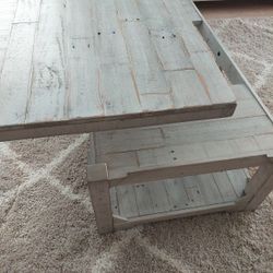 LIFT UP COFFEE TABLE