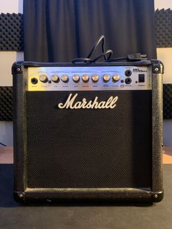 Marshall MG15 DFX