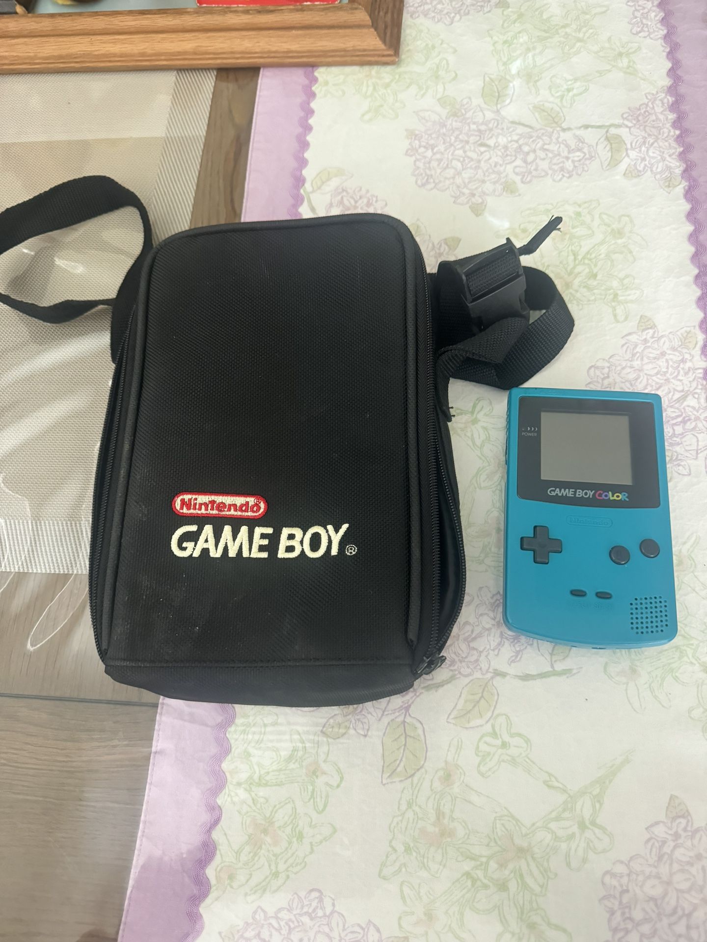 Gameboy Color With Carrying Case 