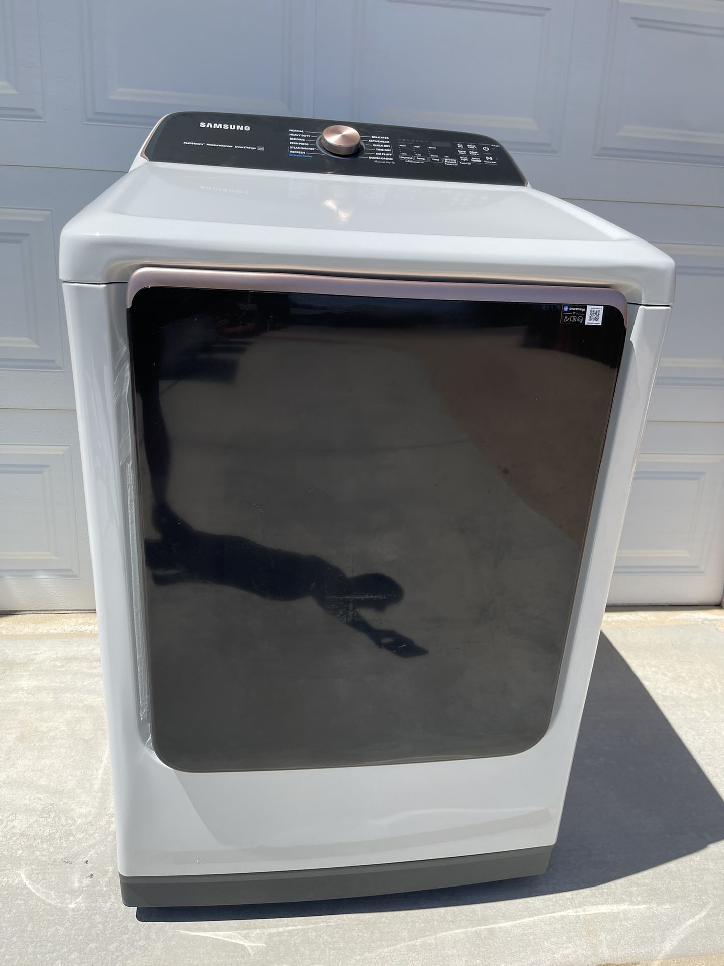Samsung 7.4 cu. ft. Smart GAS Dryer with Steam Sanitize