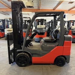 2020 Toyota 8FGCU30 Forklift 2,100 Hours!!