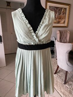Women’s BEBE dress