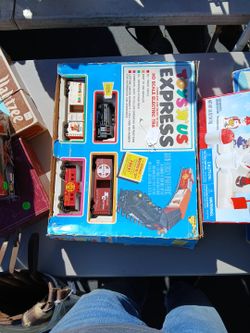 Toys R US Vintage Train Set