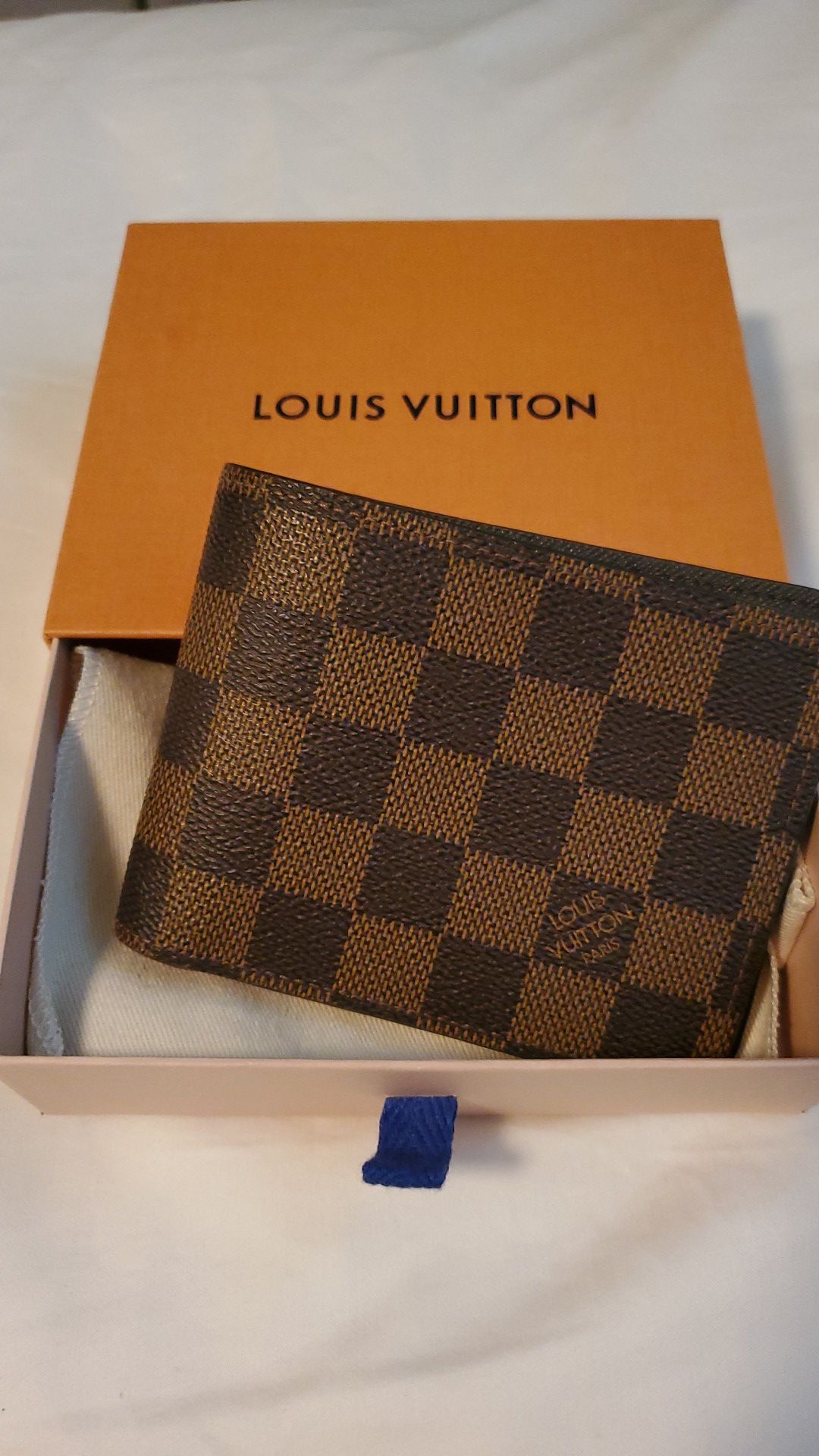 Brand new authentic mens Louis Vuitton wallet for Sale in Atwater