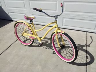 26" Huffy Cranbrook Ladies Beach Cruiser Bike