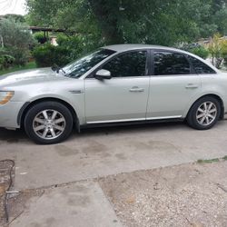 2008 Ford Taurus