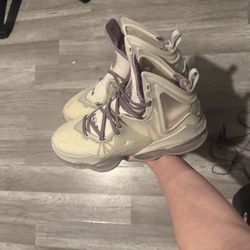 LeBron 19 