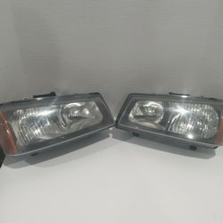 2003-2006 Chevy Silverado Headlights pair