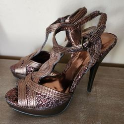 Carlos Santana Heels 7 1/2