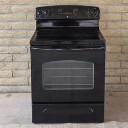 NICE GE SMOOTH-TOP ELECTRIC RANGE 5.3 cu ft OVEN STOVE HOME KITCHEN MAJOR APPLIANCE