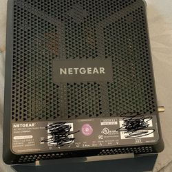 NETGEAR Cable Modem Router 