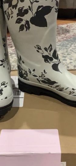 Journee Collection Rain Boots, Floral Pattern Size 6