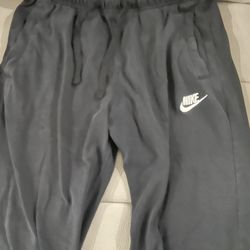 Adult Men Nike Jogger 