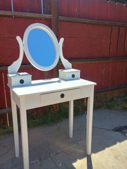 White Vanity Table with Oval Mirror
