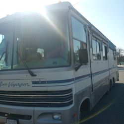 1996 Sun Voyager RV