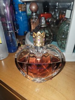 Vera Wang Princess 3.4oz Used Smells Good