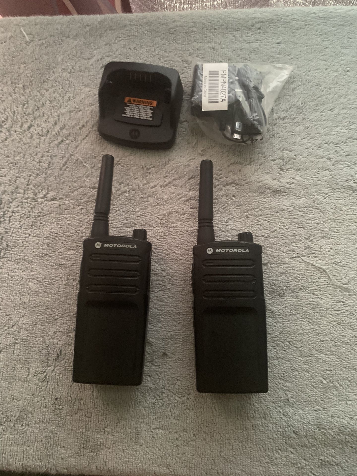 x Motorola RDU4100 RDX Business Series Two-Way UHF Radio (Black)  (RDU4100) Pack Bundle for Sale in Danbury, CT OfferUp