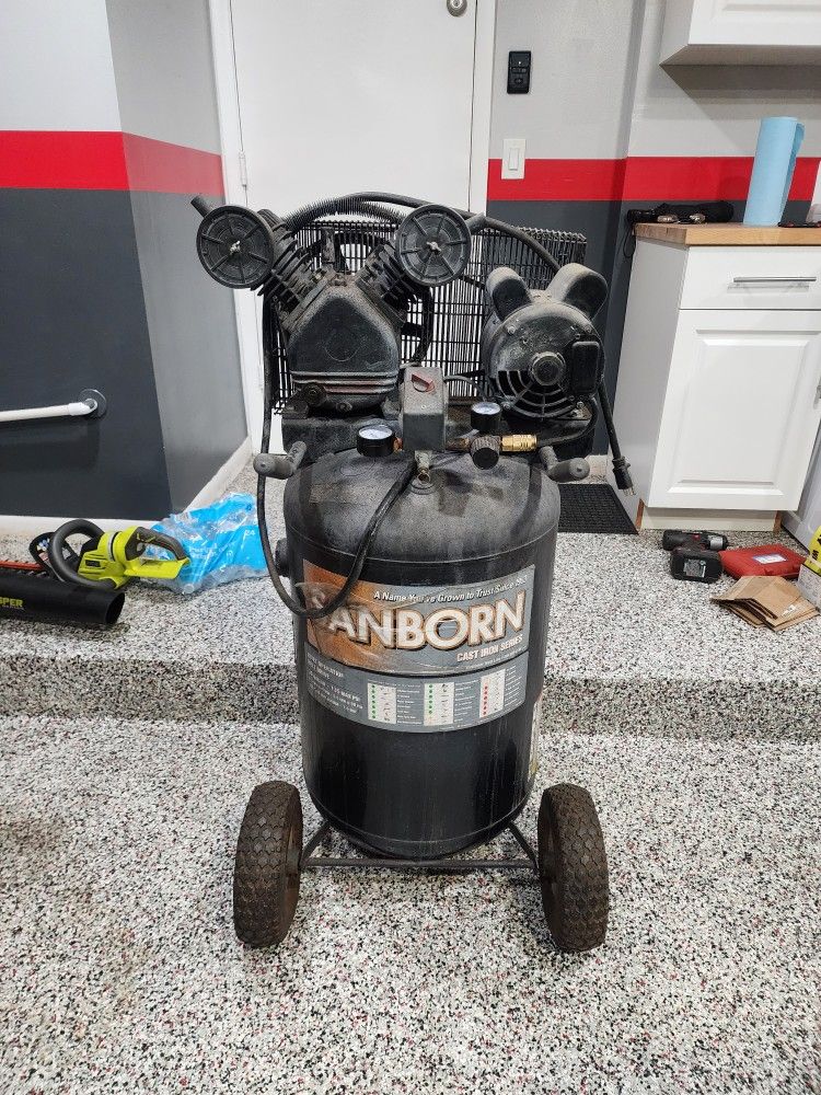 30 Gallon 135 PSI Belt Driven Air Compressor - Quiet