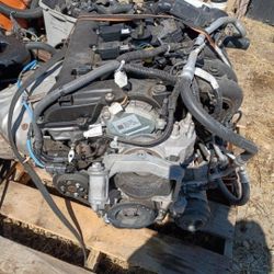 Engine 2015 Mazda 3 (122,000 orginal miles) 