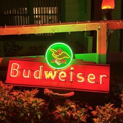 Vintage Neon Budweiser Light