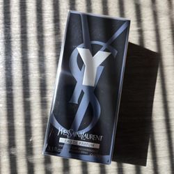 Yves Saint Laurent
Y Eau de Parfum 3.3 oz