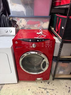 GE Adora™ ENERGY STAR® 4.0 IEC Cu. Ft. King-size Capacity Frontload Washer with Stainless Steel Bask