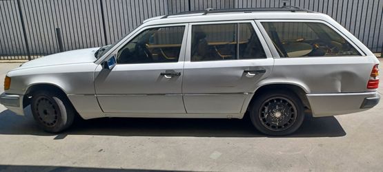 1992 Mercedes Benz 300IL