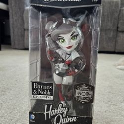 DCComics Bombshells Harley Quinn Vinyl Figure