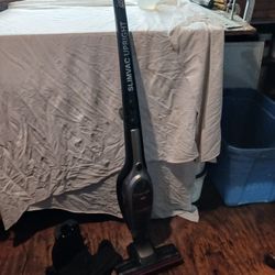 ROOMIE Tec Vacuum Cleaner. Cordless 