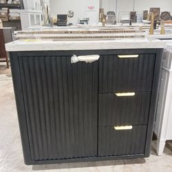 SALE🔥 36" Bathroom Vanities In Different Styles, Starting From $180 And Up!