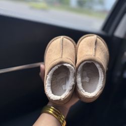 Toddler Ugg Dupe 6c 