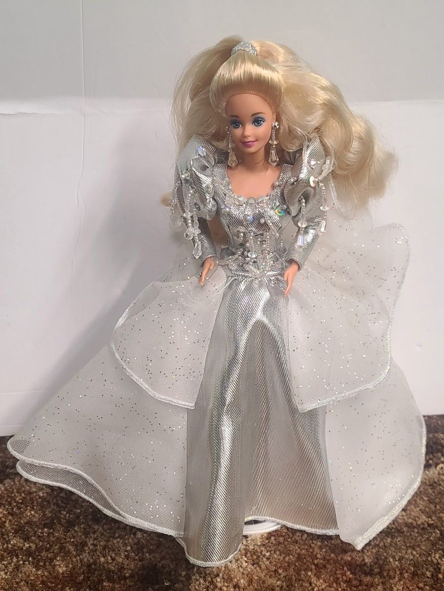 Beautiful Vintage 1992 Happy Holidays Barbie Silver Dress