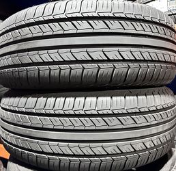225/60R16 Summit Ultramax A/S - Par de 2 Llantas en Excelente Condición