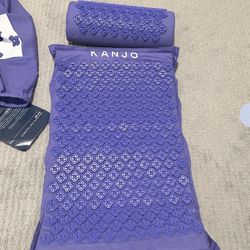 Kanjo Acupressure Mat and Pillow Set