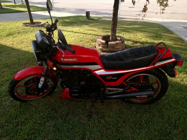 1982 kawasaki gpz550 - parts only bike