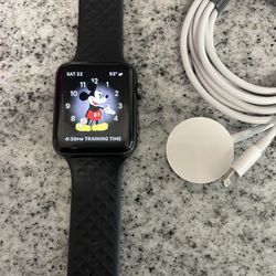 Apple Watch Series 3  42mm Black