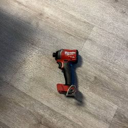 Milwaukee M18 Impacto $70 Firme Precio Tool Only 