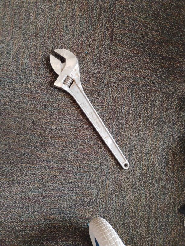 Wrench