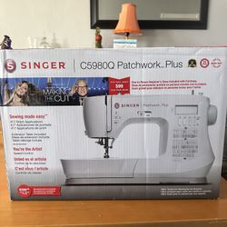 SEWING MACHINE BRAND NEW!!!