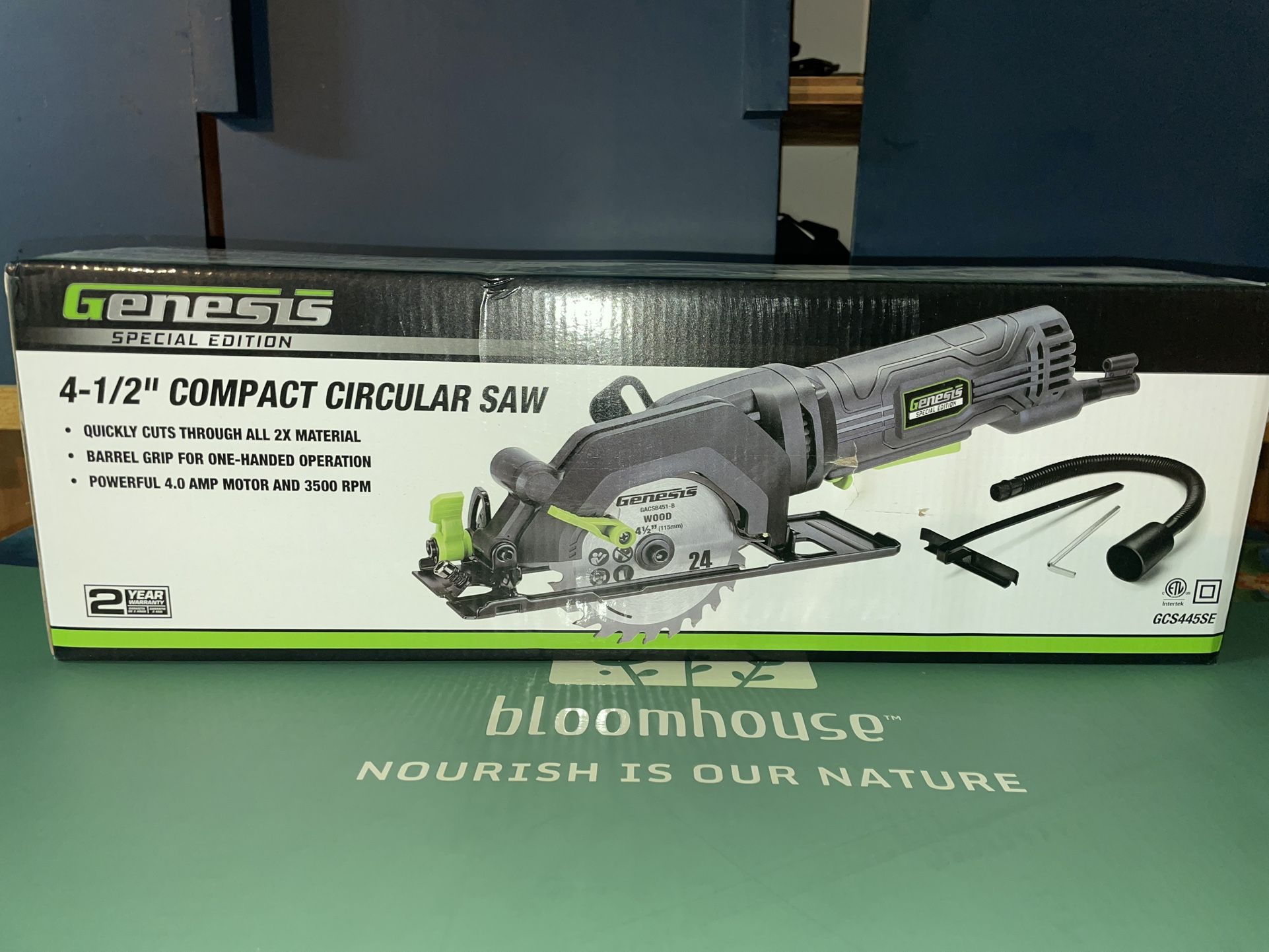 Genesis Mini Circular Saw 4.0 Amp 4-1/2"