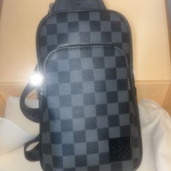 Men’s Luxury Avenue Sling Bag 