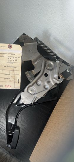 Toyota 4Runner Main brake pedal (2003–2009) – OEM