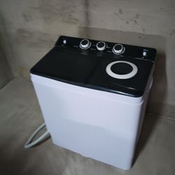 Manual Loading Washing machine 