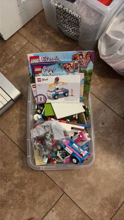 Bin of Legos - Multiple sets, pieces, and minifigs