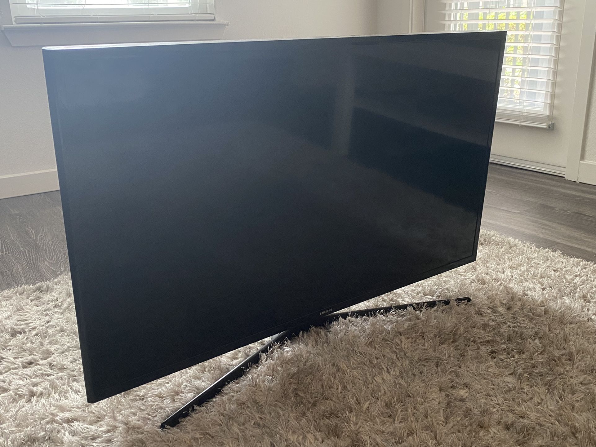 40” Samsung Smart TV 