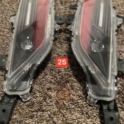 Toyota Venza Light Housings 
