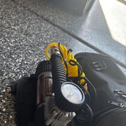 Small Portable Air Compressor 