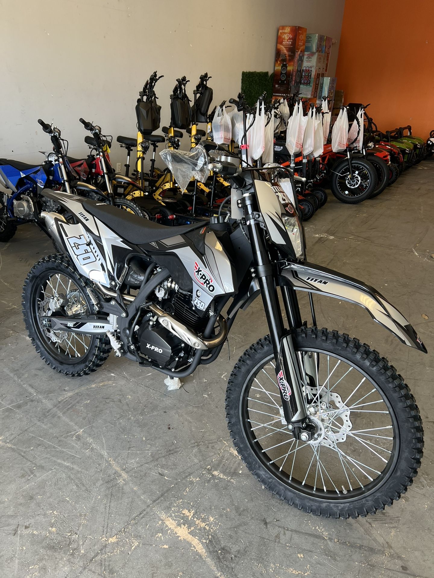 X Pro 250CC Dirt Bike! Finance For $50 Down Payment!!