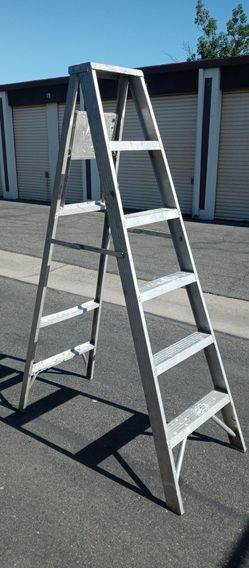 Aluminum Ladder